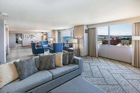 DoubleTree by Hilton Tulsa Downtown - 62