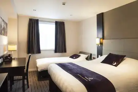 Premier Inn London Hendon - The Hyde - 21