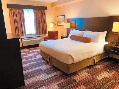 Best Western Plus Stoneridge Inn & Conference Centre - 68