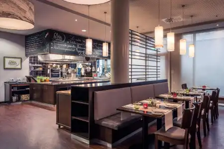 Courtyard by Marriott Munich City Center - 14