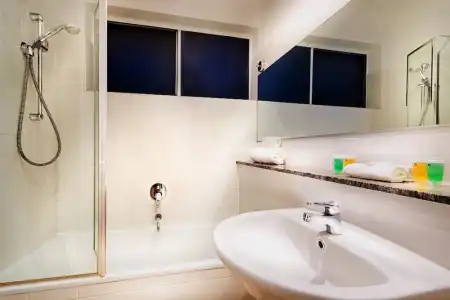 Crest on Barkly Serviced Apartments - 31