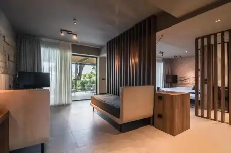 Bellevue & Resort - 208