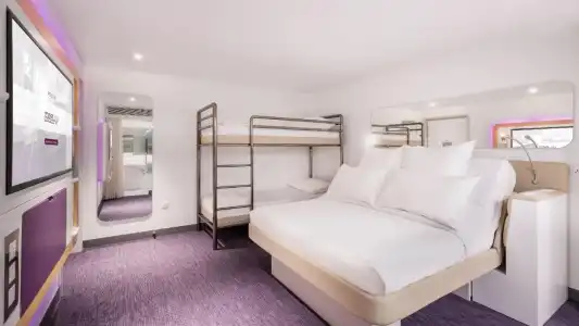 YOTELAIR Singapore Changi Airport - 5
