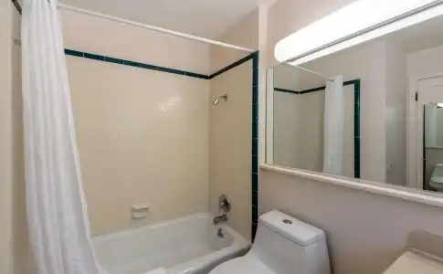 Rodeway Inn - 9