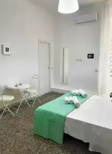 Mellos B&B - 99