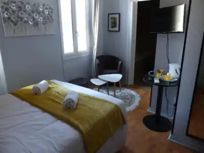 Hôtel Le Rochegude - 33