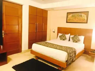 Skylink Suites & Apartments - 39
