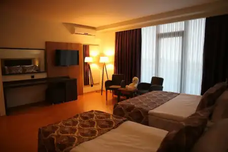Metro City Apartments - 2