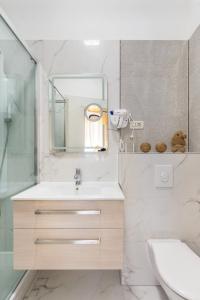 PIETRA ROSSA Luxury Rooms - 26
