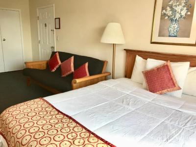 Ocean Surf Resort - 70