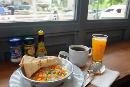 The Quarter Bangkok Poshtel & Coworking - Hostel - 9