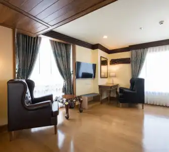 Peak Nimman Prestige - 5
