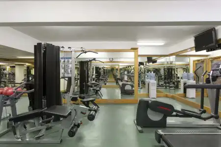 Ramada by Wyndham Qurum Beach - 13