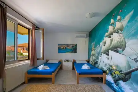 Pirate Backpackers - 31