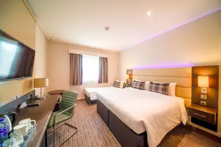 Premier Inn Al Jaddaf - 2