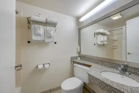 Quality Inn Enola - Harrisburg - 47
