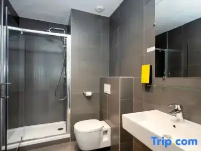 Staycity Aparthotels, Marseille, Centre Vieux Port - 83