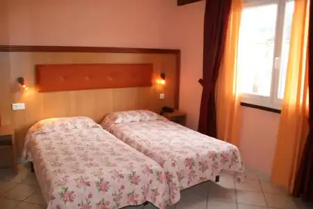 Lutetia - 30