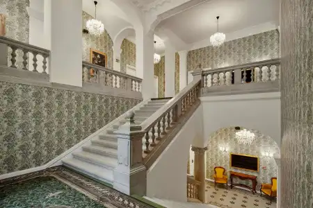 Mystery Budapest, Preferreds & Resorts - 17