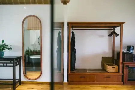 aNhill Boutique - 106