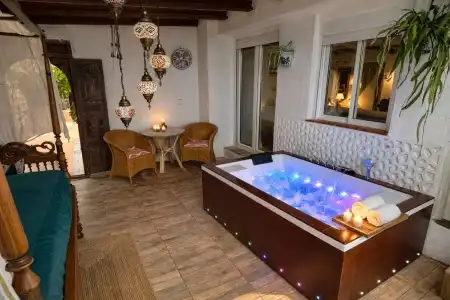 Altea Paradise 1917 - Adults Only - 38
