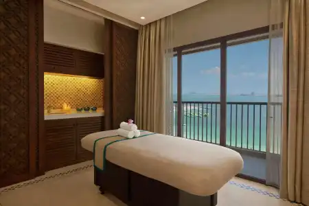 DoubleTree by Hilton Resort & Spa Marjan Island - 19