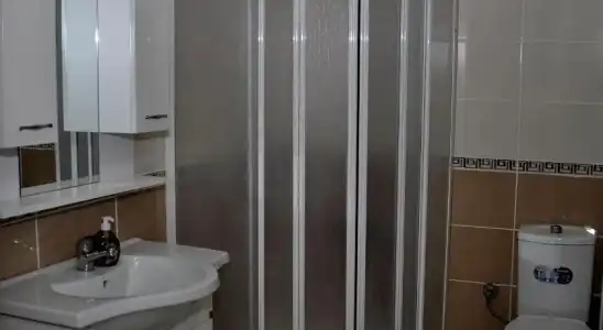 Adali Hostel Pansi̇yon - 7