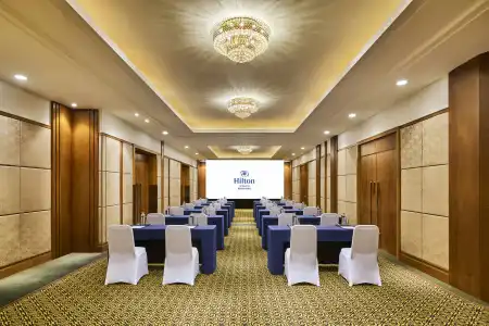 Hilton Chongqing - 27