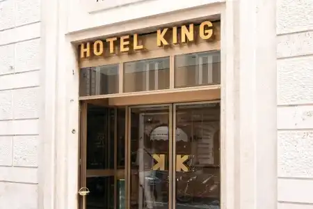 King - 0