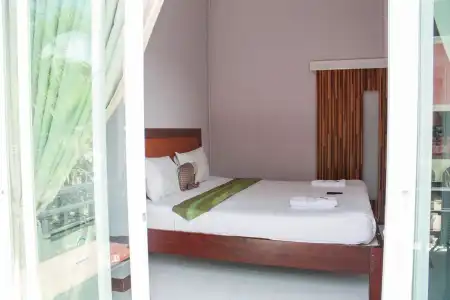 Baan Taklom Chomtalay - 5