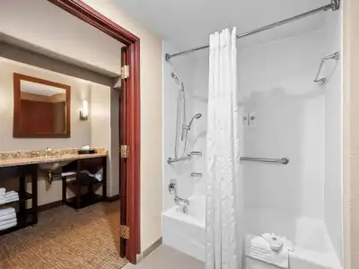 Best Western Lubbock West Inn & Suites - 7