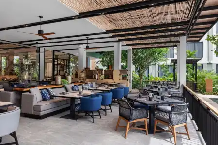 Four Points by Sheraton Phuket Patong Beach Resort - 12
