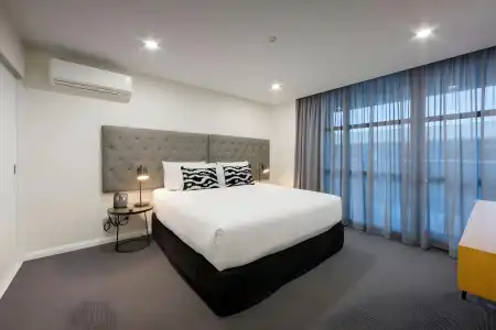 Avenue Canberra - 3