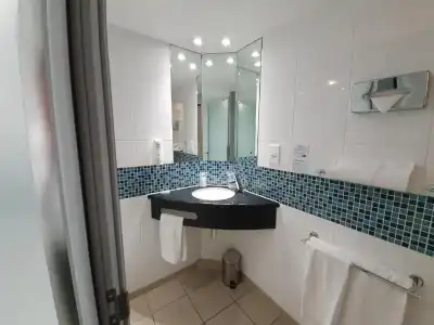 Holiday Inn Express PARIS - CANAL DE LA VILLETTE by IHG - 60