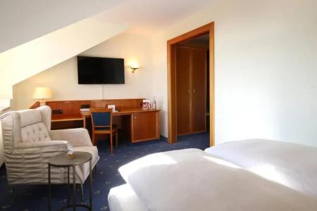 Bayerischer Hof Dresden - 50