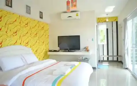 O.U.M.Hotel - 6