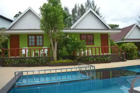 Khaolak C-nior Bungalows - 8