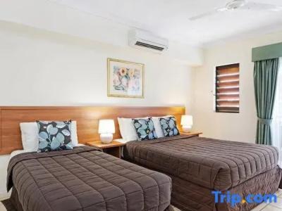 Cairns Queens Court - 75