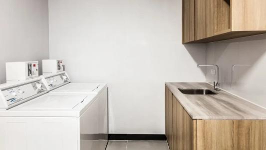 Holiday Inn Express Bangkok Soi Soonvijai by IHG - 21
