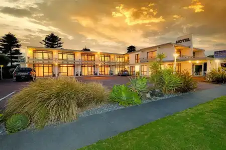 Whispering Sands Motel - 58