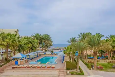 Royal Star Empire Beach Resort - 11