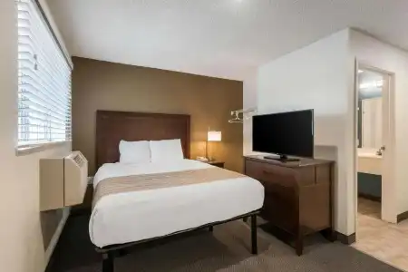 Birch Hill Suites - Lakeland - 30