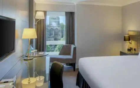 DoubleTree by Hilton Bristol City Centre - 40