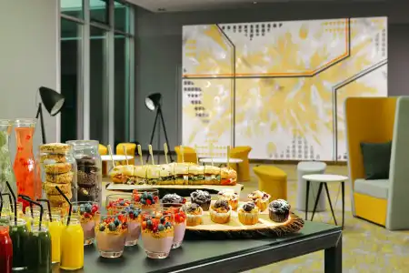 Courtyard by Marriott Berlin City Center - 11