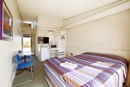 Sunnybank - 33