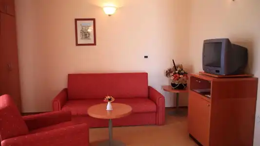 Marina - 16
