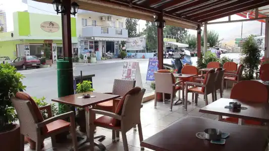 Acropolis Apartments - 21