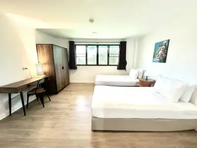 Dolphin Bay Beach Resort - 73