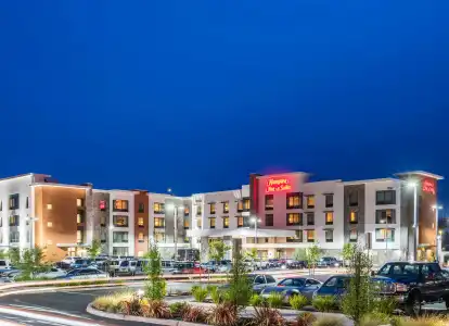 Hampton Inn & Suites Napa - 44