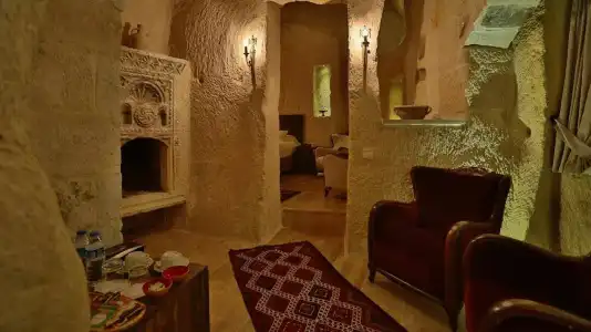 Acropolis Cave Suite - 12
